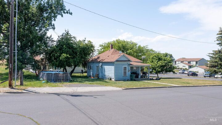 Property Photo: 420 S E Street ID 83530
