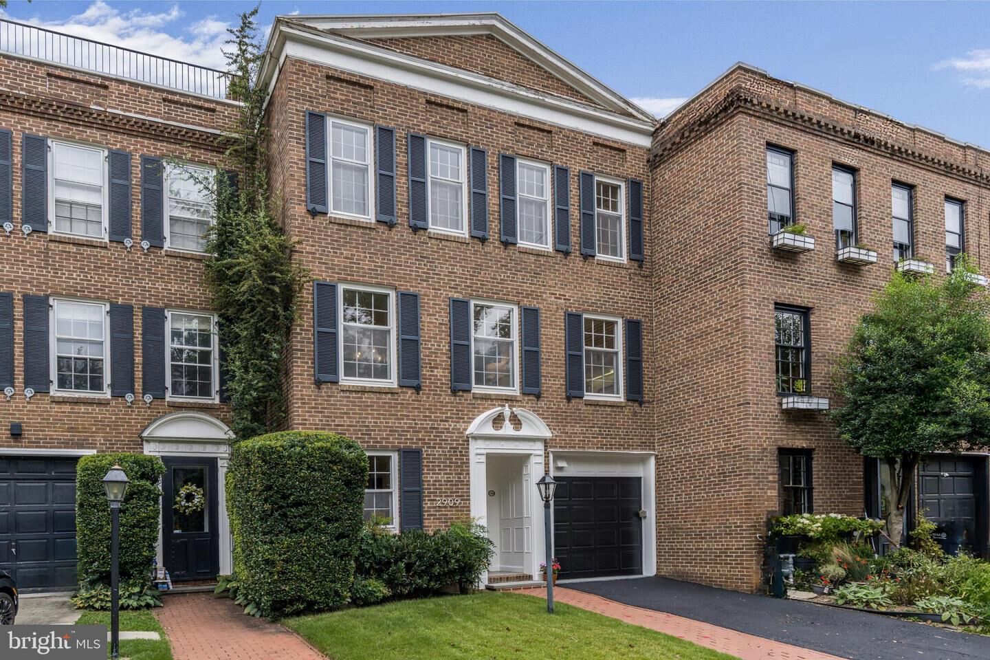 Property Photo: 2909 Garfield Street NW DC 20008