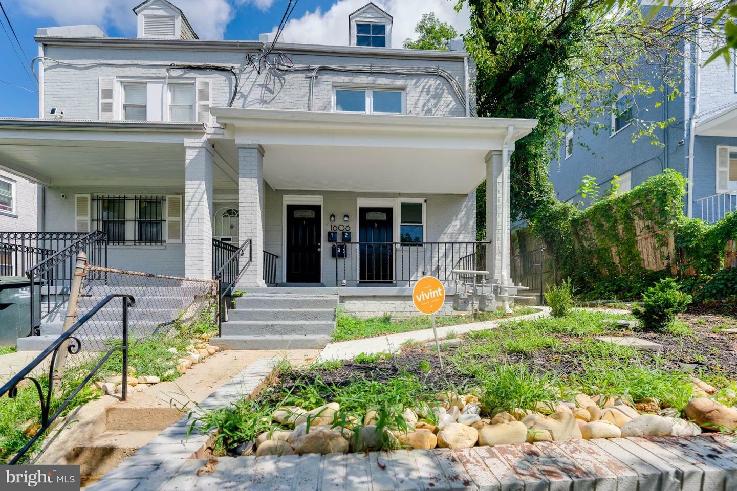 Property Photo: 1606 29th Street SE DC 20020