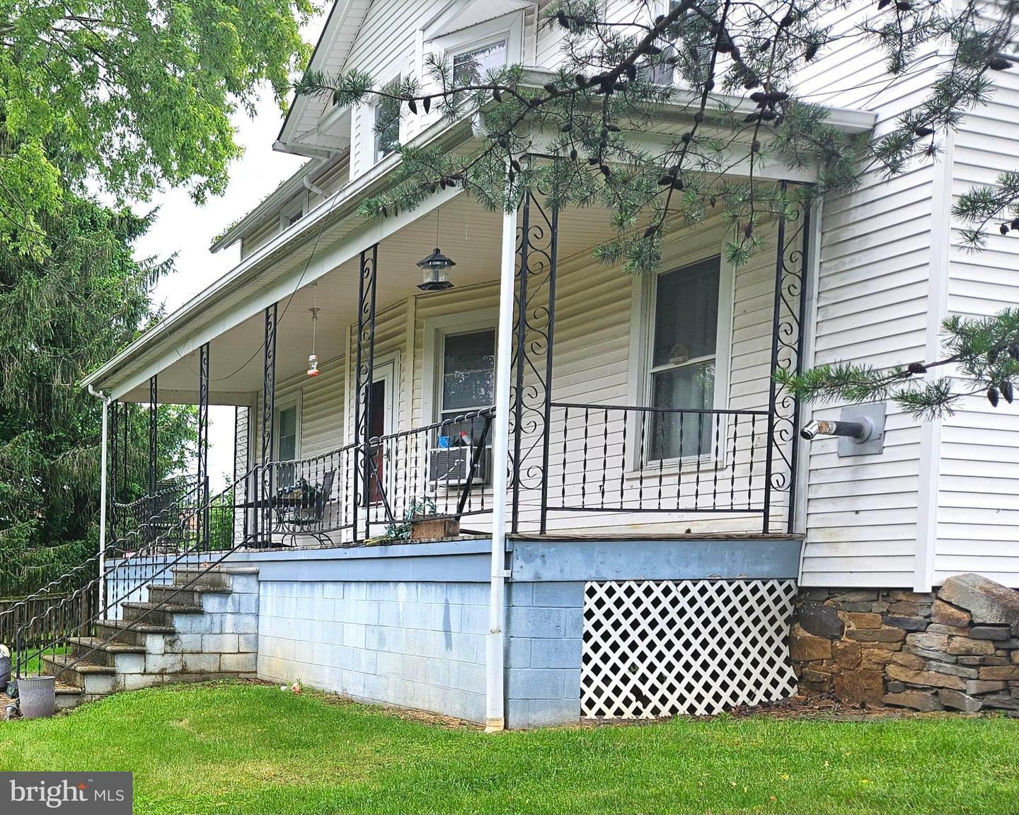 Property Photo: 449 Harmison Lane WV 26757