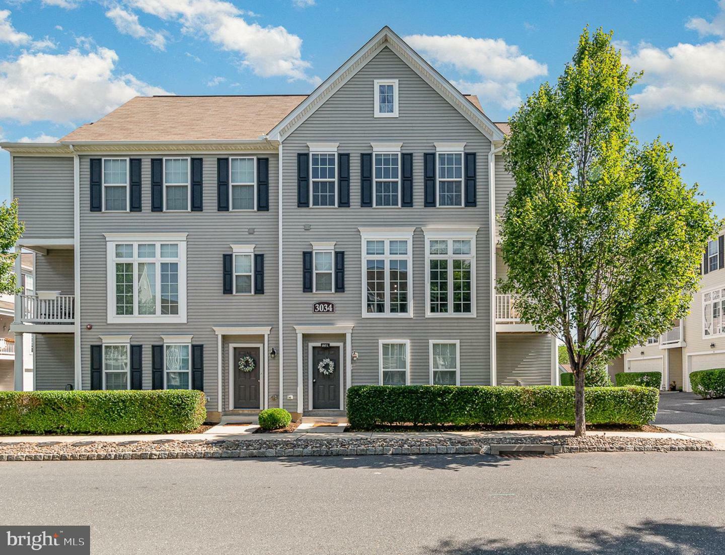 Property Photo:  3034 E Meridian Cmns  PA 17055 