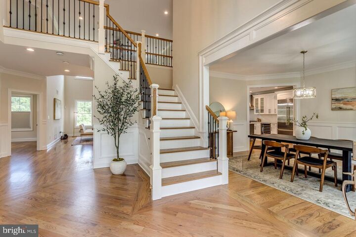 Property Photo:  9 Gregory Court  NJ 08831 