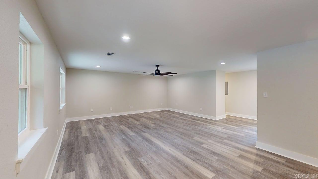 Property Photo:  18 1/2 Woodlawn  AR 72034 