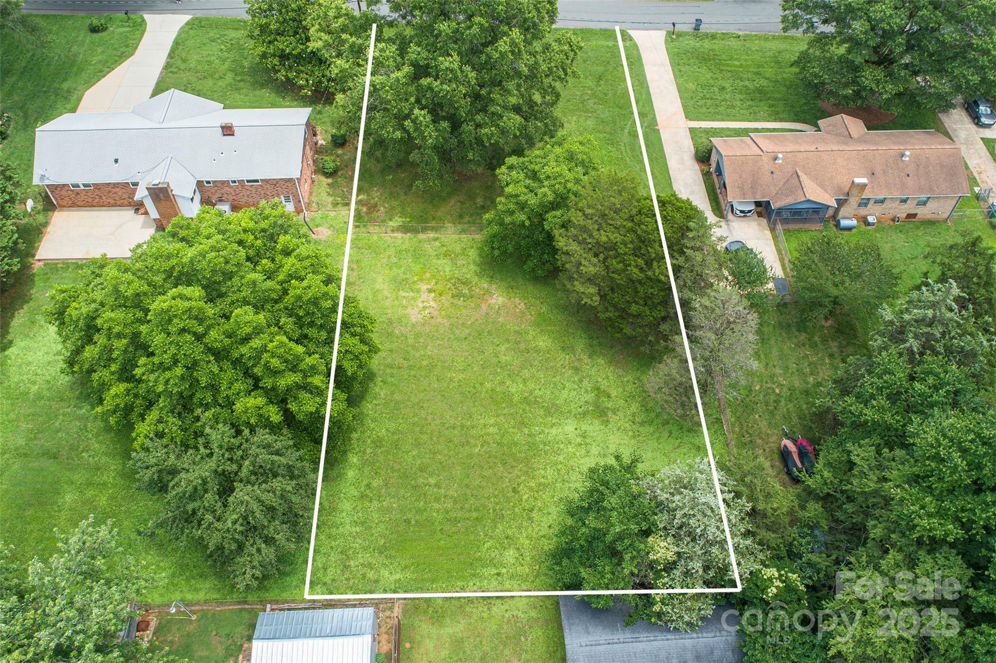 Property Photo: 1224 Manchester Lane NC 28227