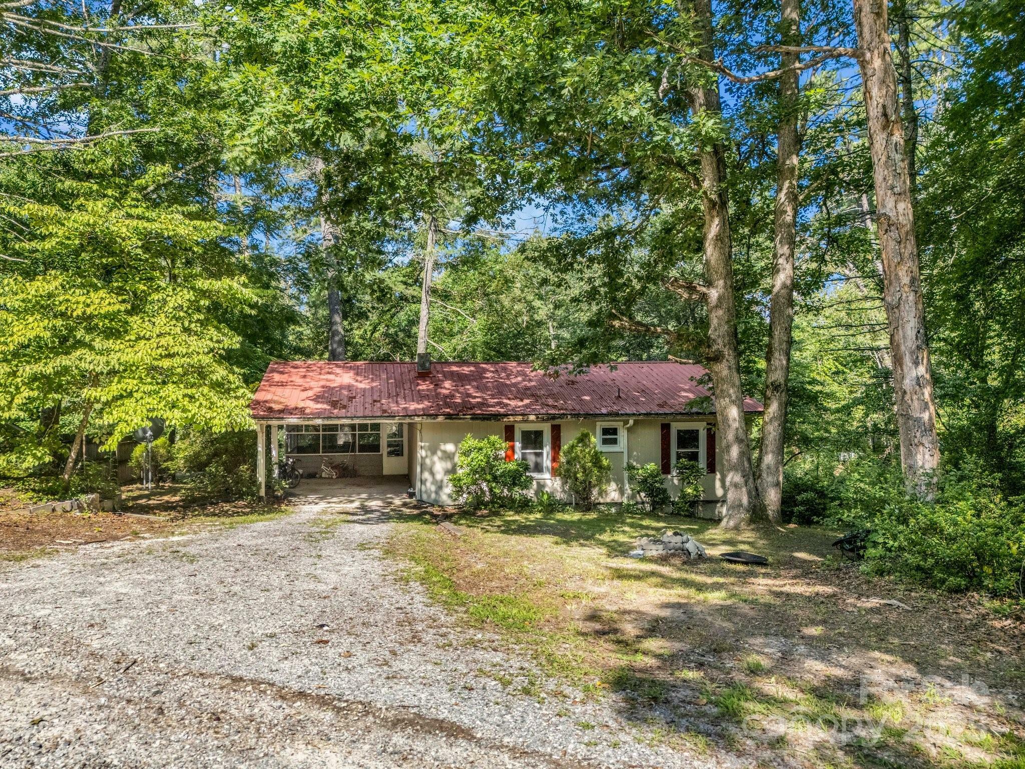 62 Kinard Lane  Penrose NC 28766 photo