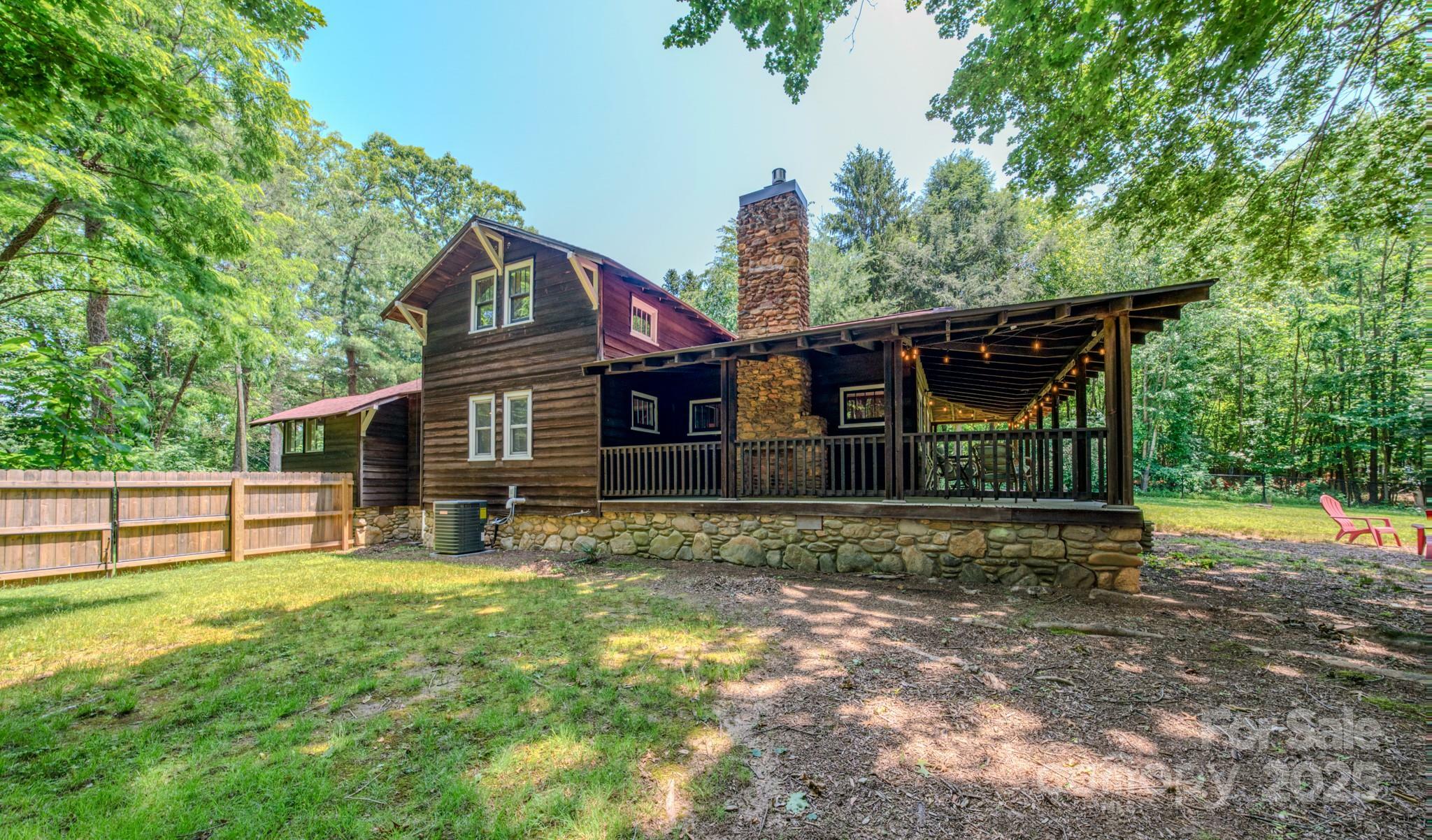 Property Photo: 7 Bachelder Lane NC 28715