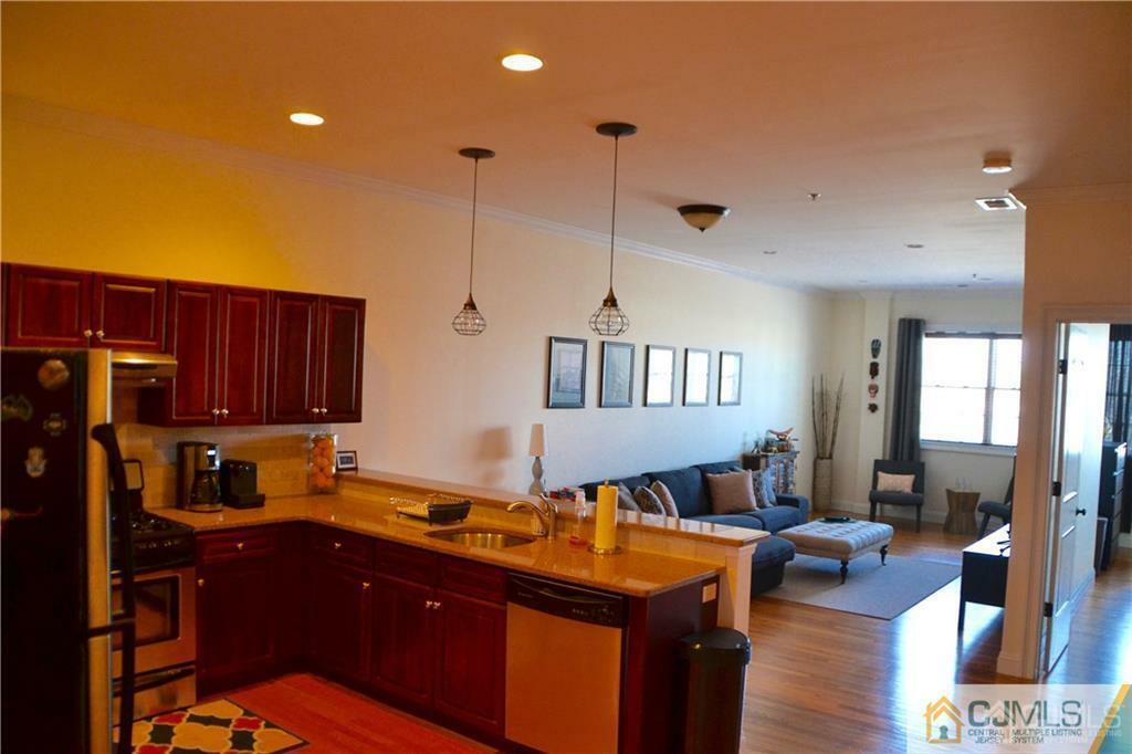 Property Photo: 547 547 Sayre Ave Avenue 202 NJ 08861