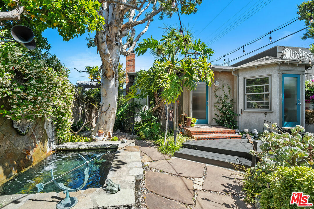 1216 Elm St  Venice CA 90291 photo