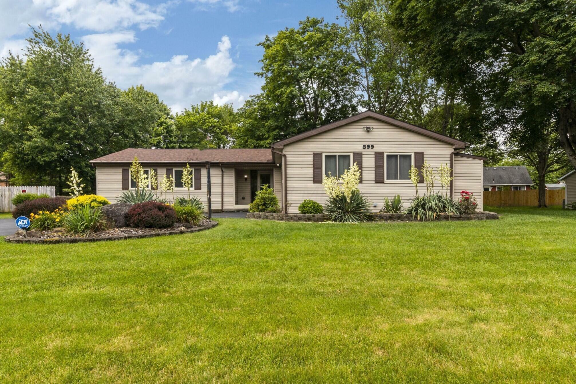 Property Photo: 599 Rosehill Road OH 43068