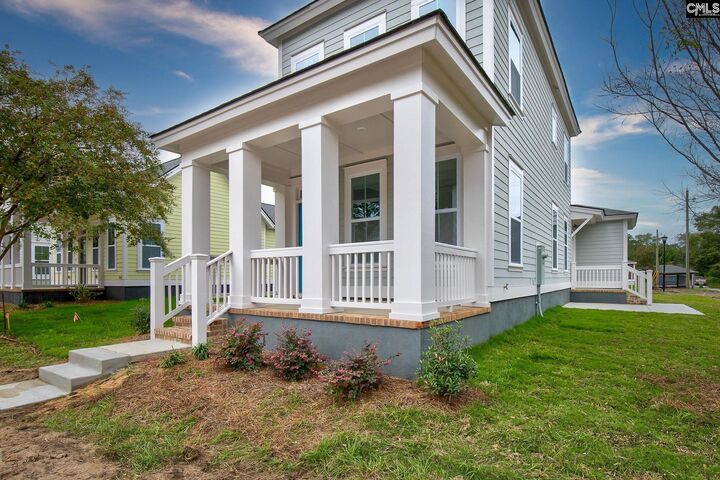 Property Photo:  802 Lexington  SC 29033 