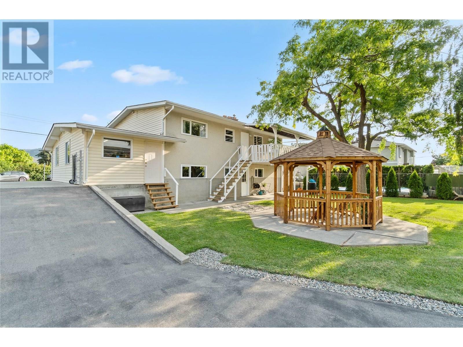 Photo de la propriété: 1720 Fleetwood Avenue BC V2B 4R3