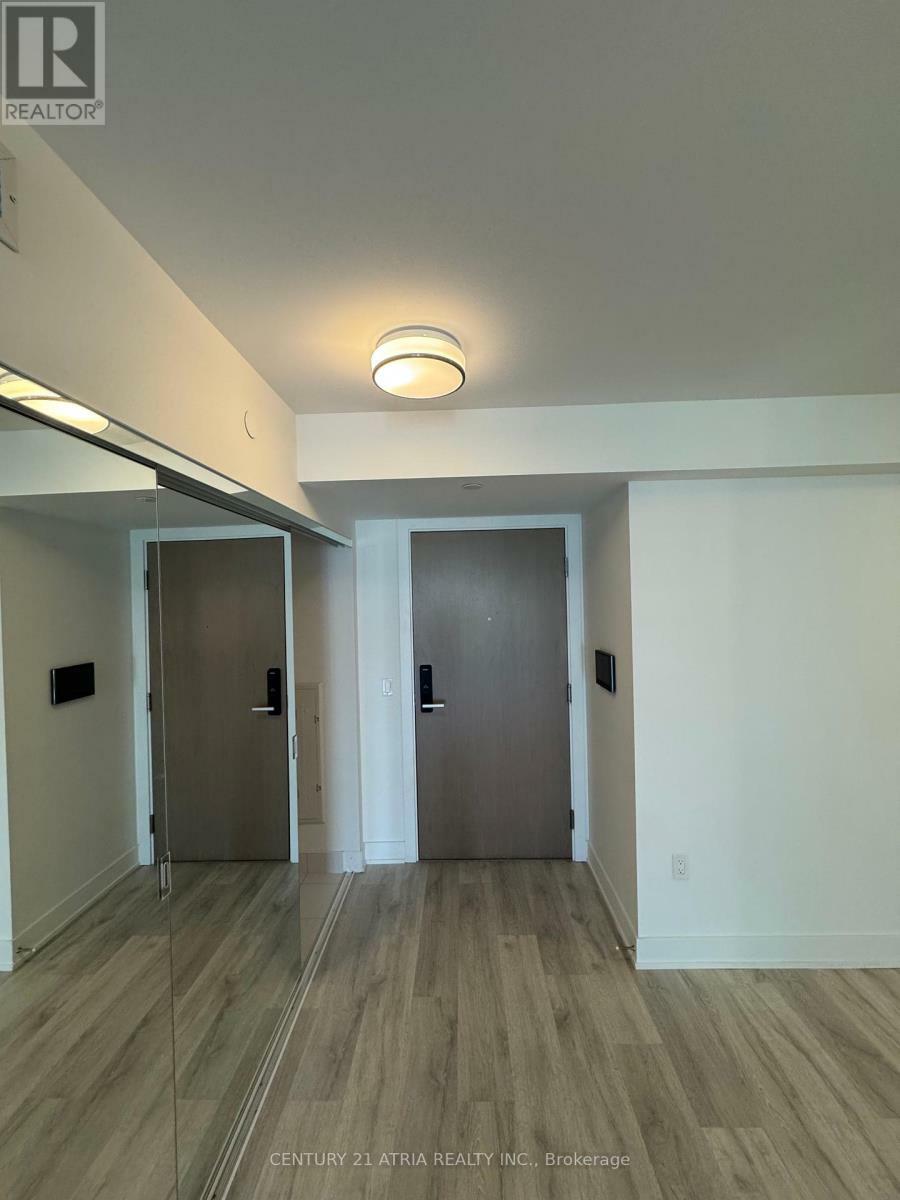 Property Photo: 575 Bloor Street East 1109 ON M4W 0B2