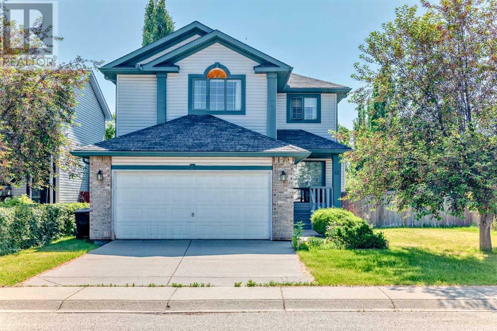 Property Photo: 42 Sierra Nevada Green Southwest AB T3H 3R1