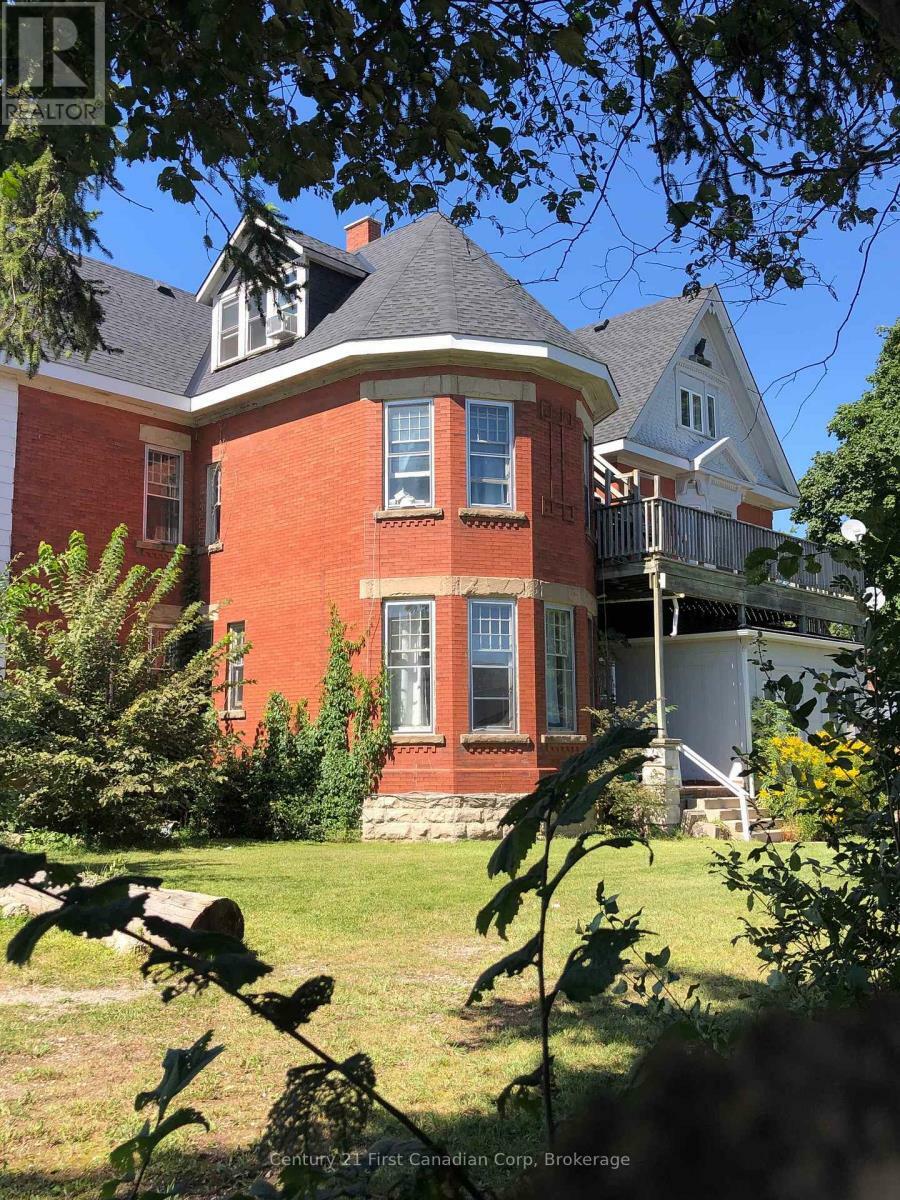 Property Photo:  263 Church Street  ON N5A 2R7 