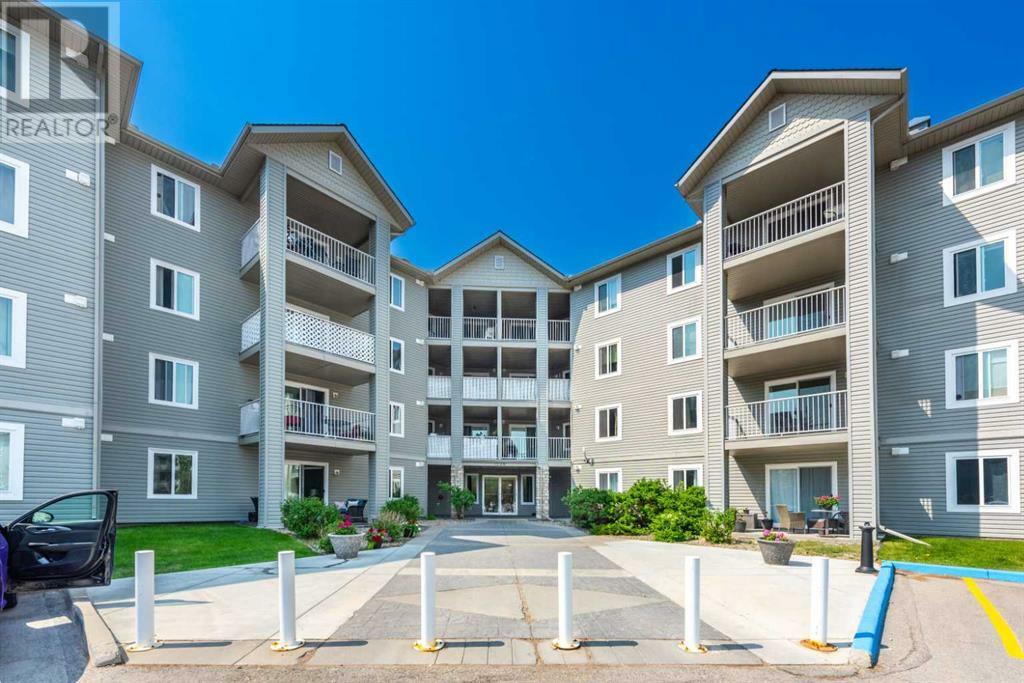 Property Photo: 604 8 Street Southwest AB T4B 2W4