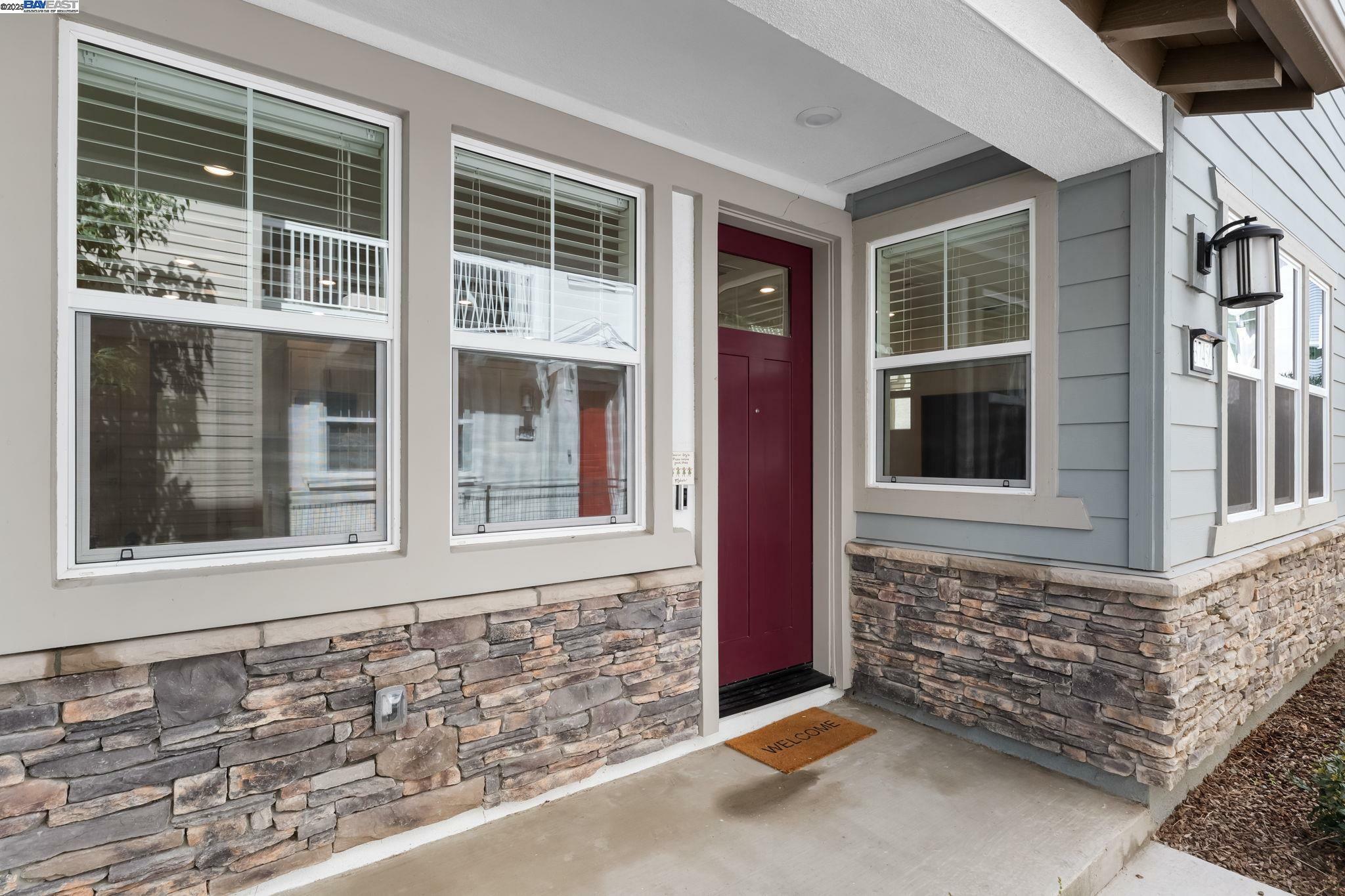 Property Photo: 37450 Watersail Way CA 94560