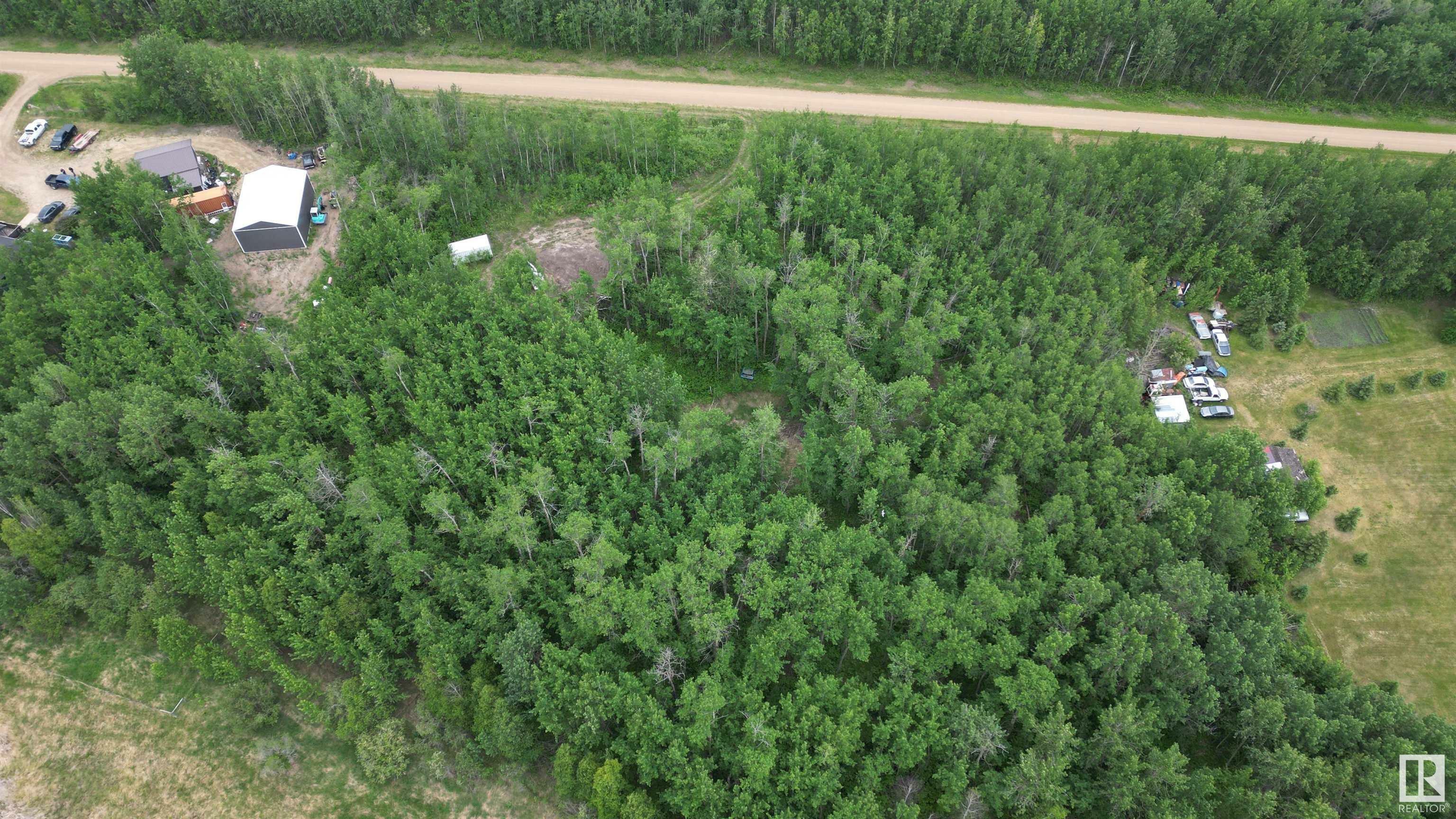 Property Photo:  48 51109 RR 201  AB T0B 4J1 