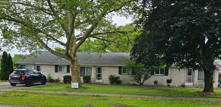 Property Photo:  1 S Hamilton Street  OH 44847 