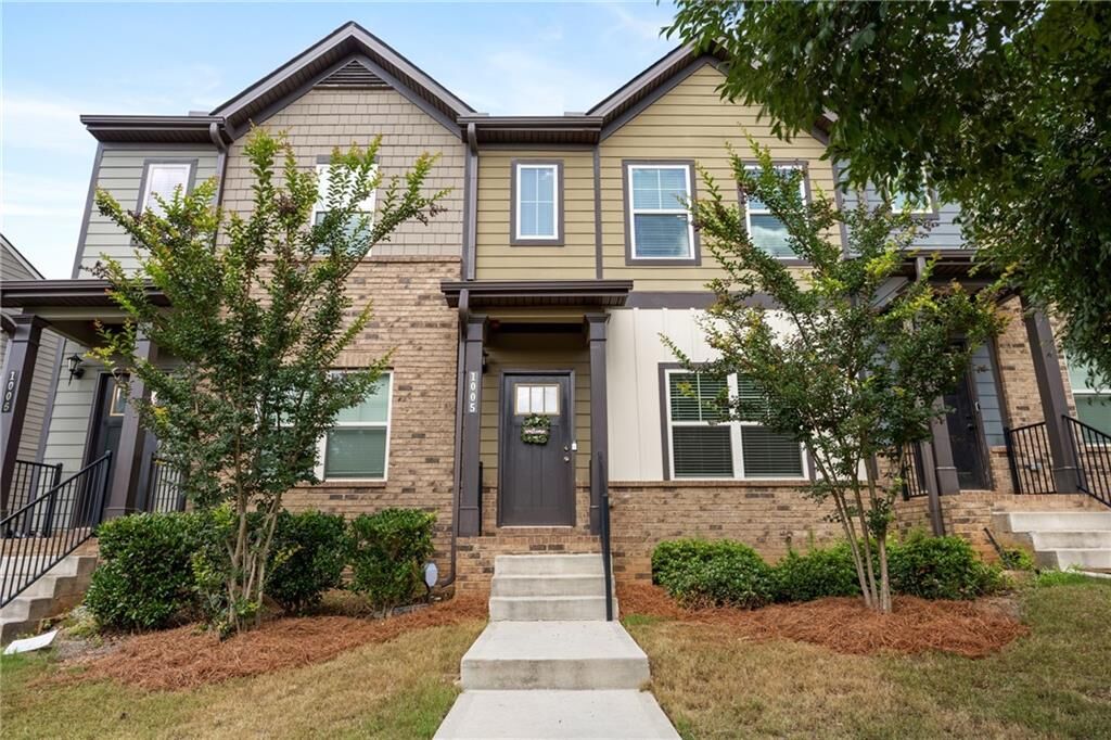 Property Photo:  1005 Bayrose Circle  GA 30344