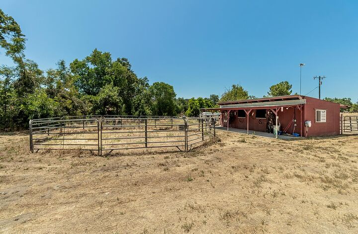 Property Photo:  33865 Powerhouse Road  CA 93602 