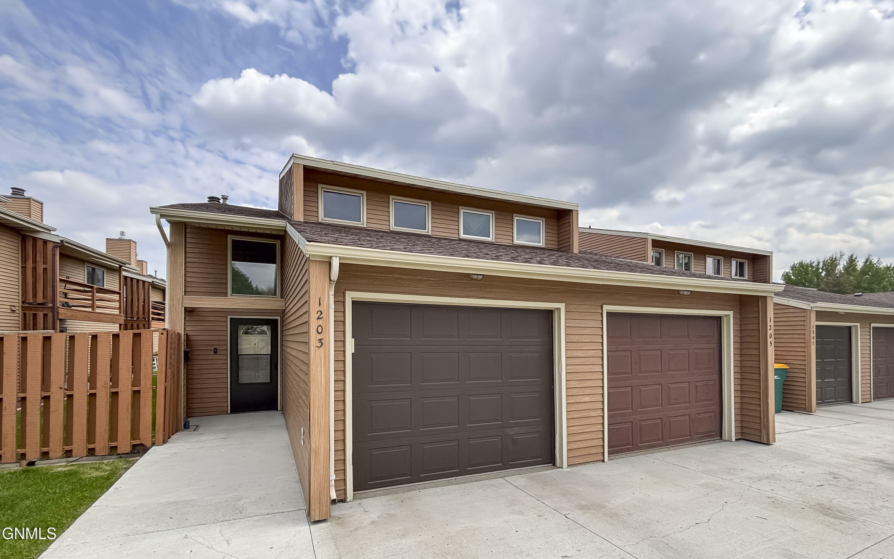1203 Washington Street  Bismarck ND 58504 photo