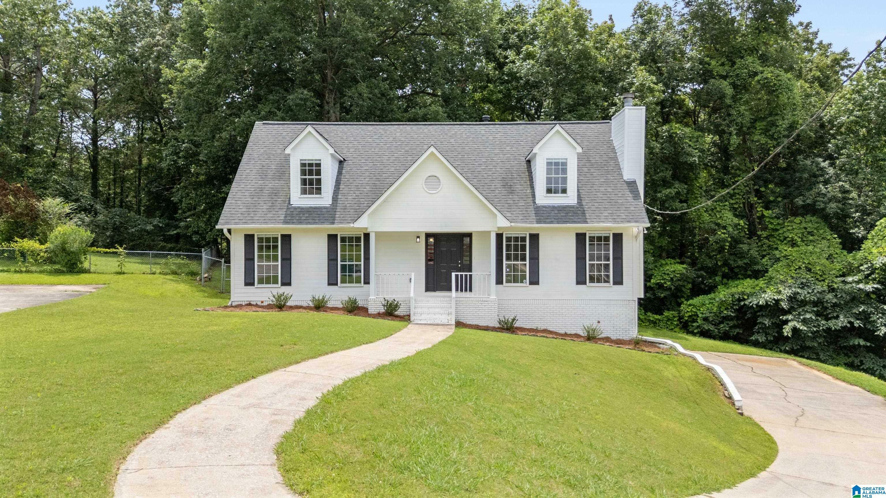 5731 Hickory Court  Pinson AL 35126 photo
