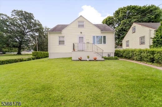 Property Photo: 27 Kipp St NJ 07410