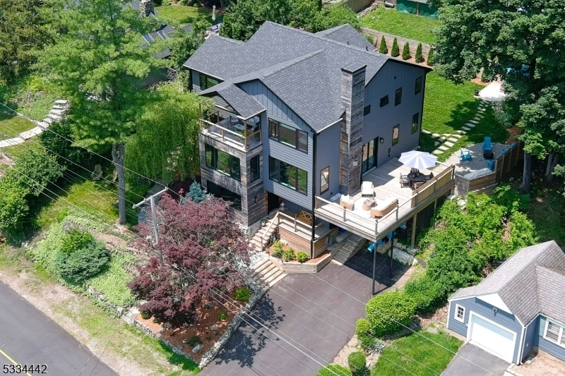 Property Photo: 435 W Shore Trl NJ 07871