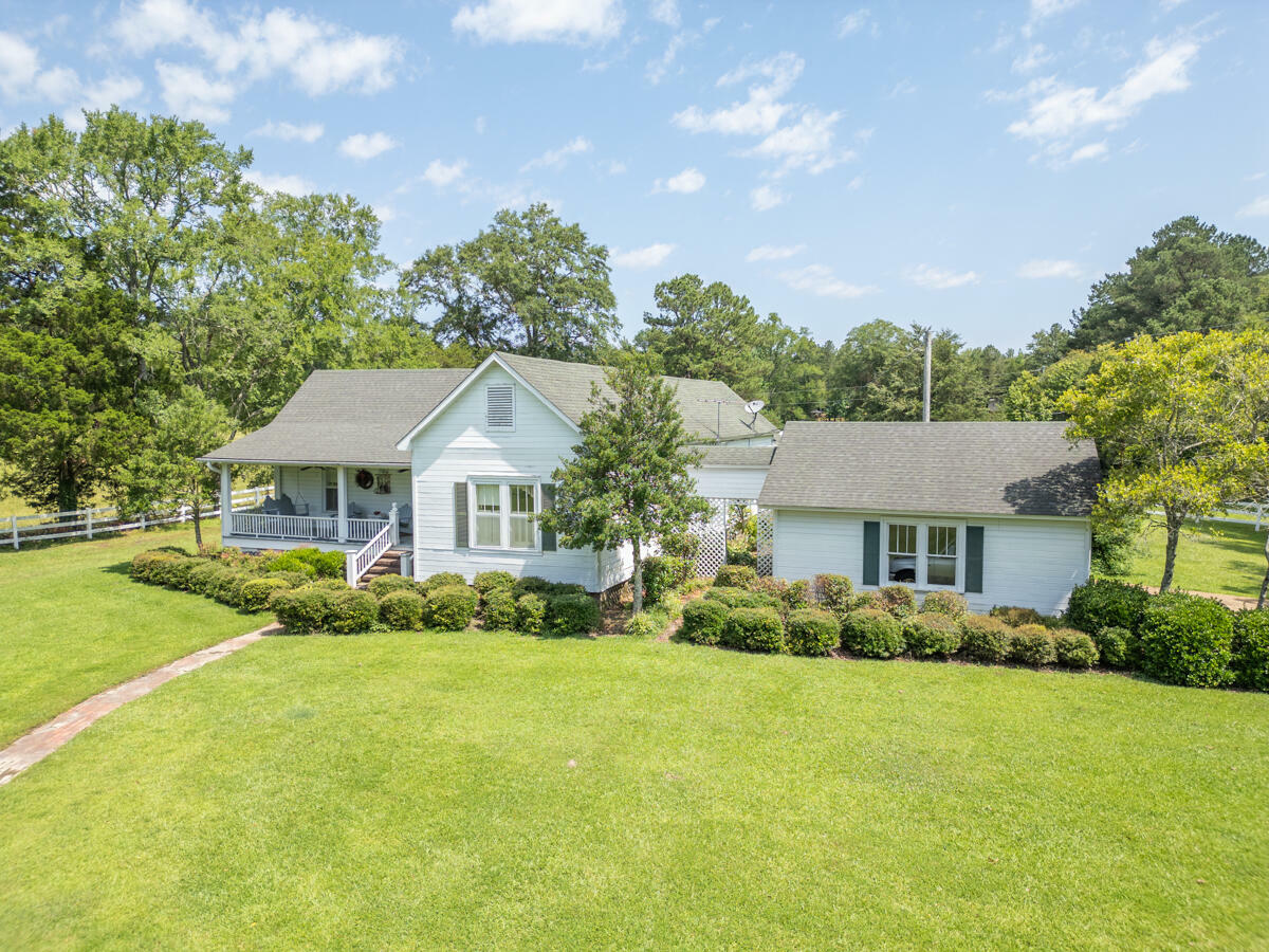 Property Photo: 4011 Ms-182 MS 39744