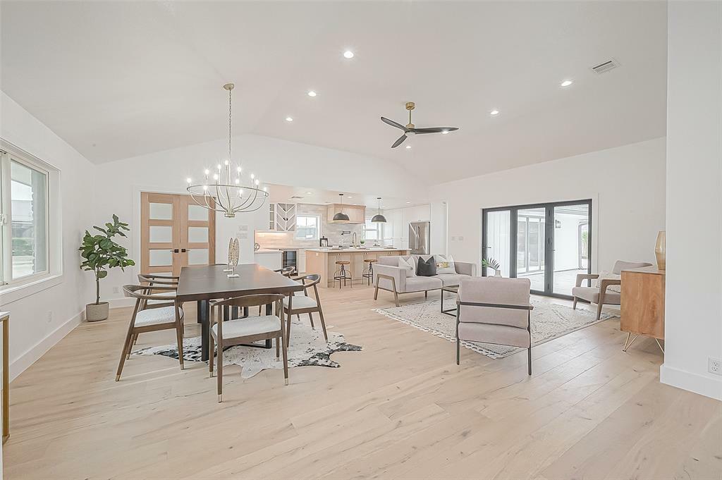 Property Photo:  6254 Locke Lane  TX 77057 