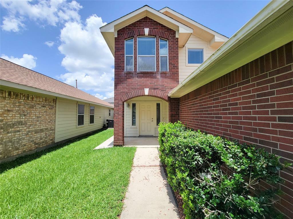 Property Photo:  19022 Yellow Thrush Drive  TX 77433 