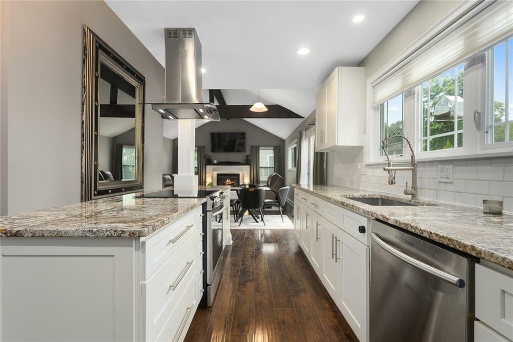 Property Photo:  5219 NW 82nd Terrace  MO 64151 