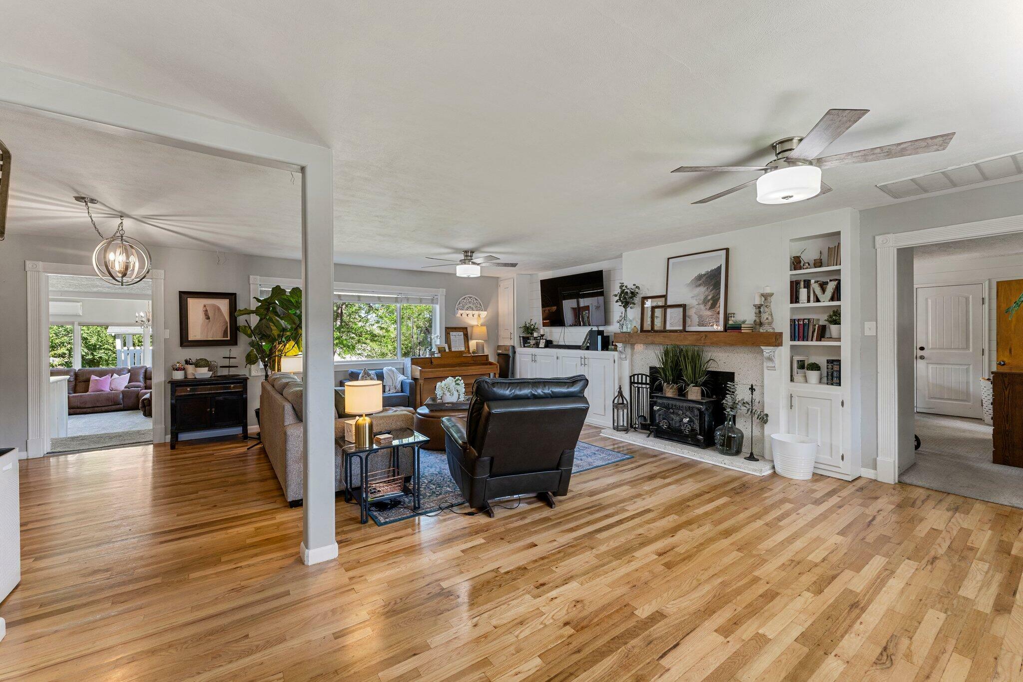 Property Photo: 237 N 400 W UT 84721