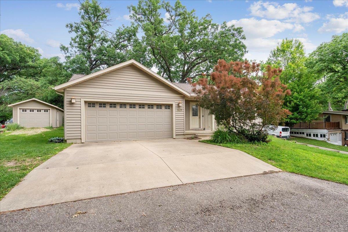 Property Photo: 3124 Rainbow Drive IA 50613