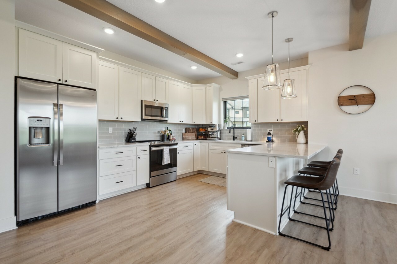 Property Photo: 2032 SW Chautauqua Lane IA 50023