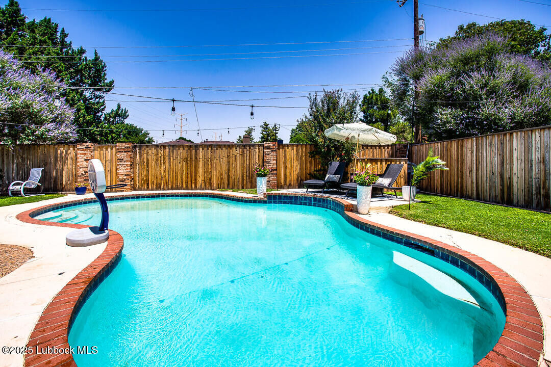 Property Photo:  2912 76th Street  TX 79423 