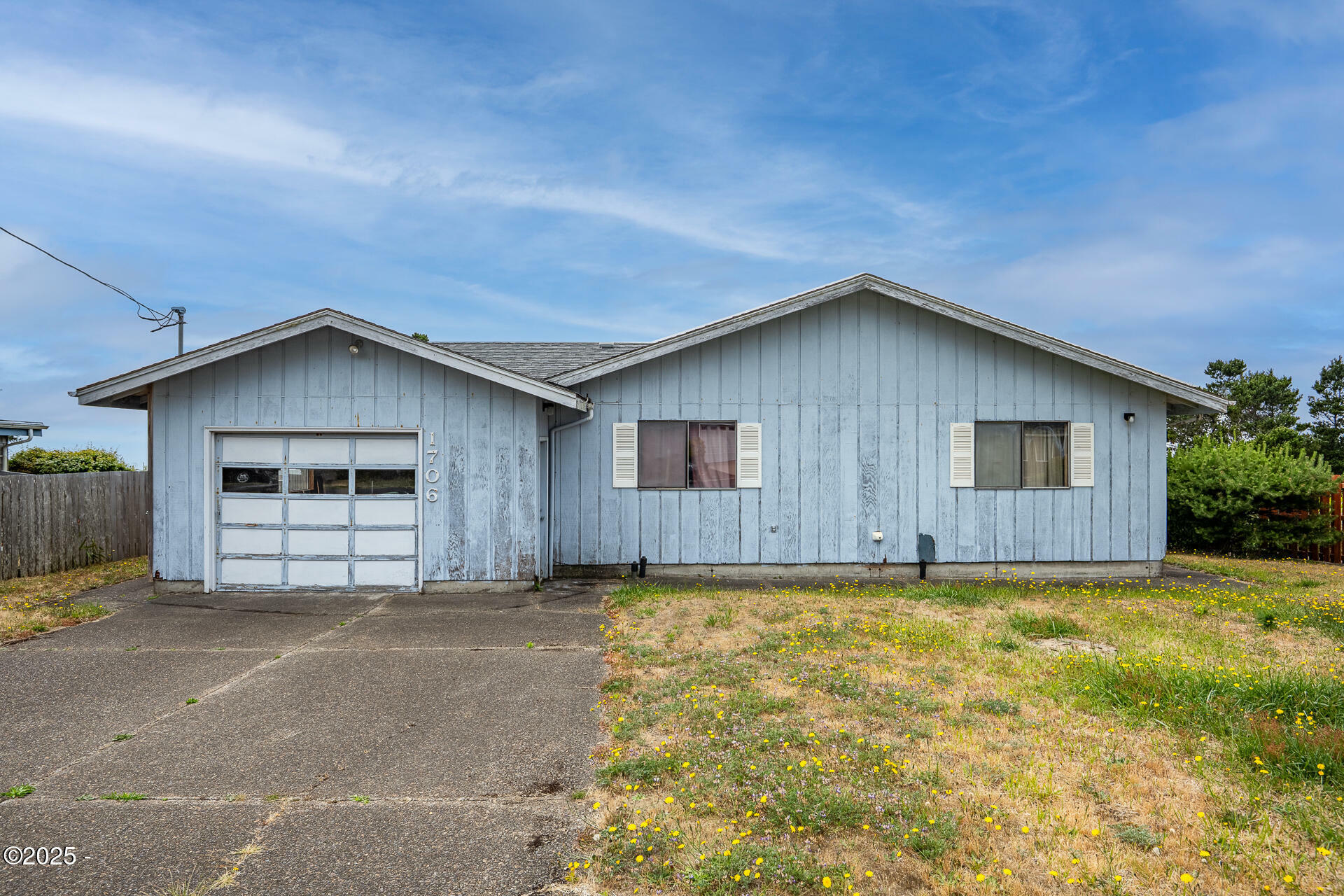 Property Photo:  1706 NW Oceanview Drive  OR 97394 