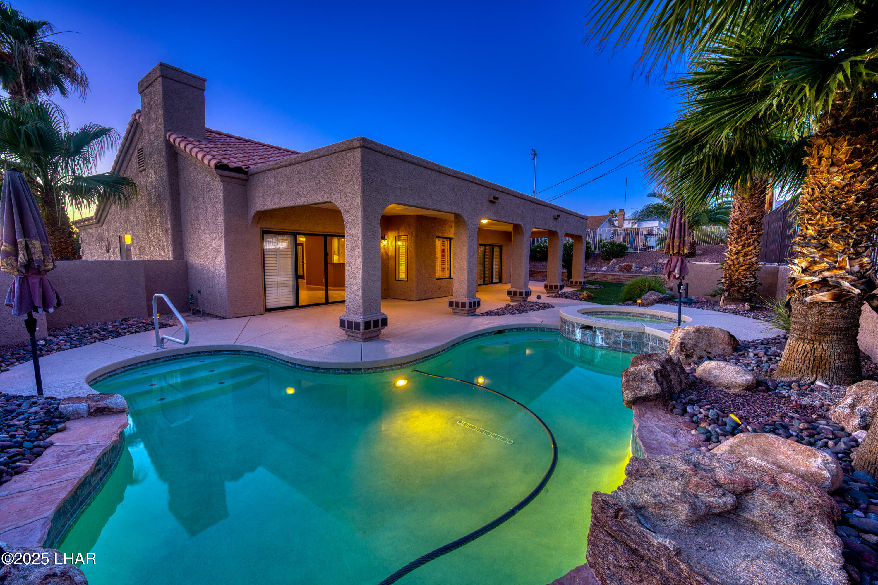 Property Photo: 3956 Cherry Tree Blvd AZ 86406