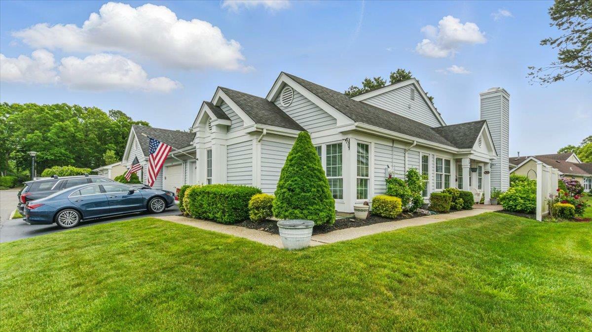 Property Photo: 5 Sayville Court NY 11961
