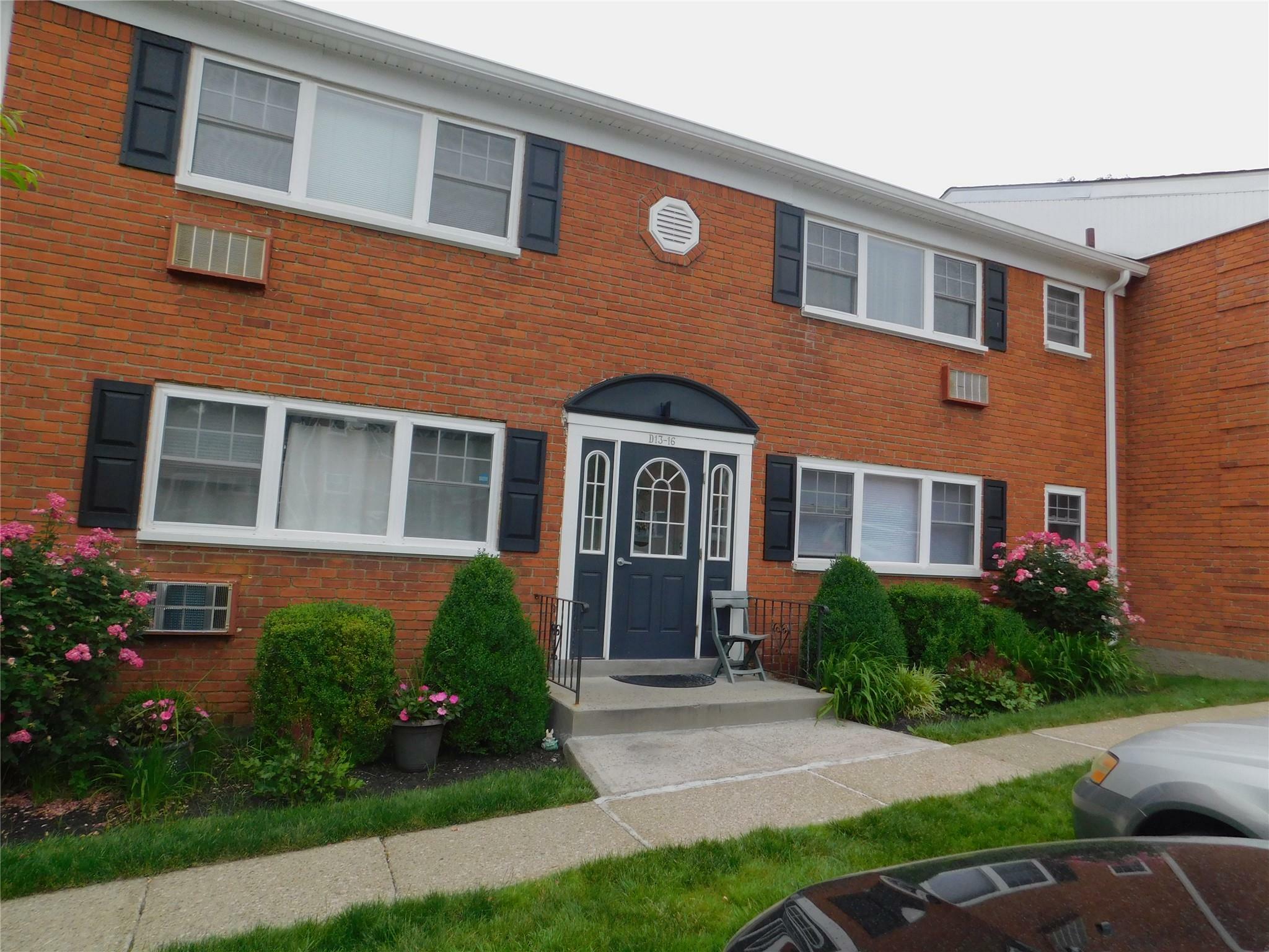 Property Photo: 1879 Crompond Road Unit #D15 NY 10566