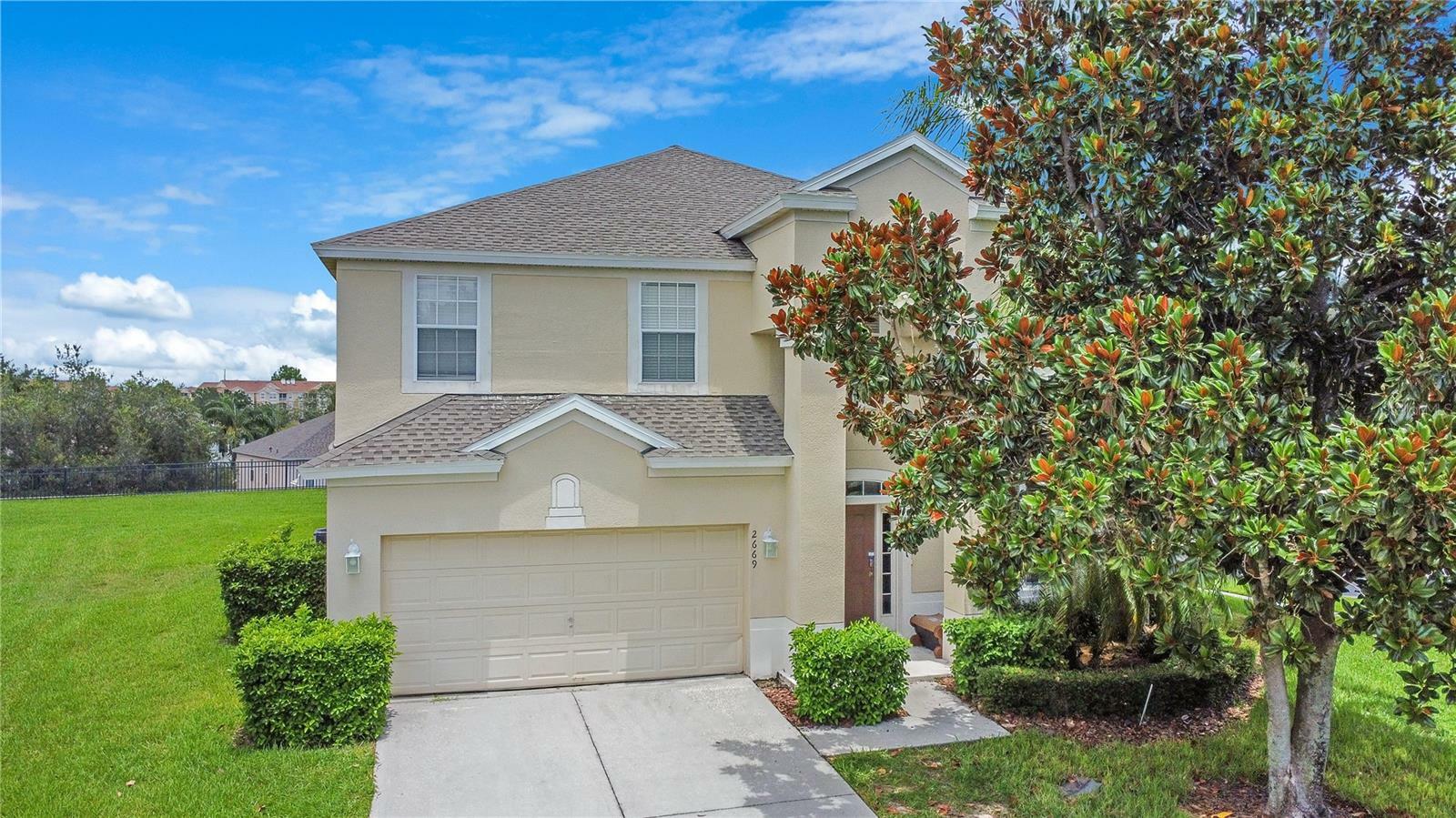 Property Photo: 2669 Manesty Lane FL 34747