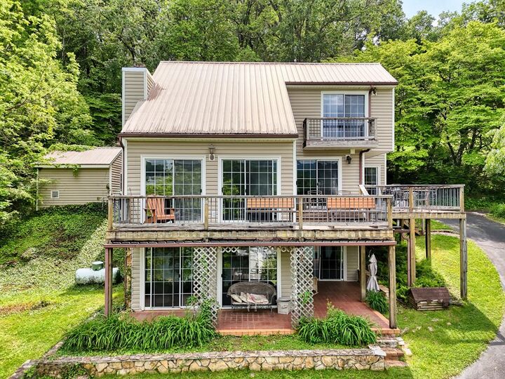 Property Photo:  197 Kilpatrick Point Drive  NC 28904 
