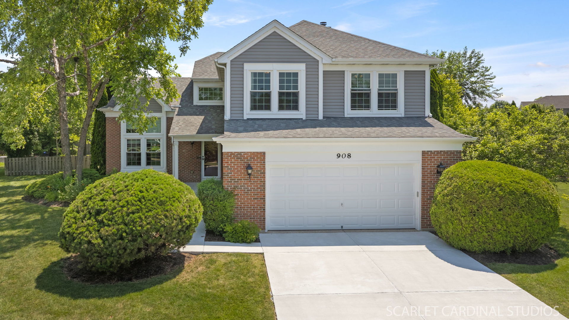 Property Photo: 908 Pimpernel Court IL 60540