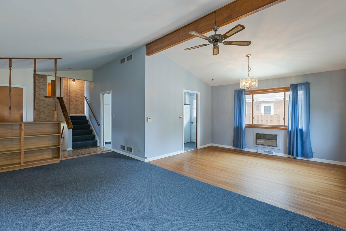 Property Photo: 8429 Mason Avenue IL 60053