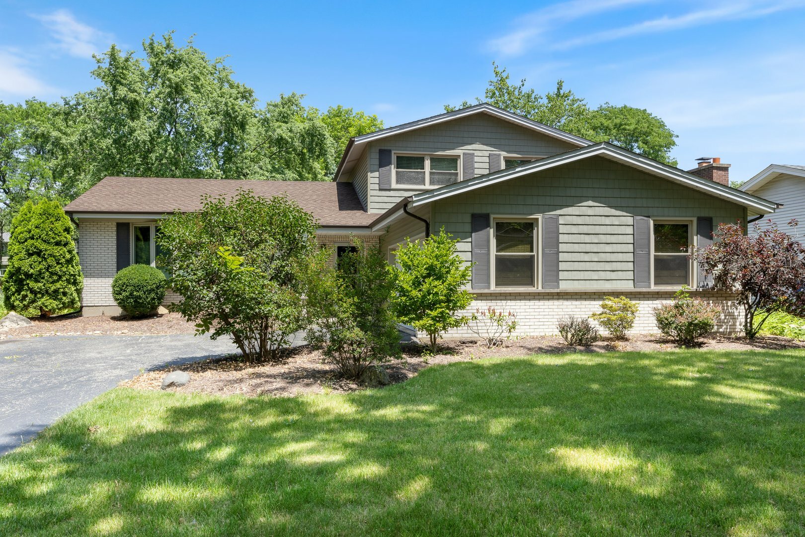 1235 Cheshire Avenue  Naperville IL 60540 photo
