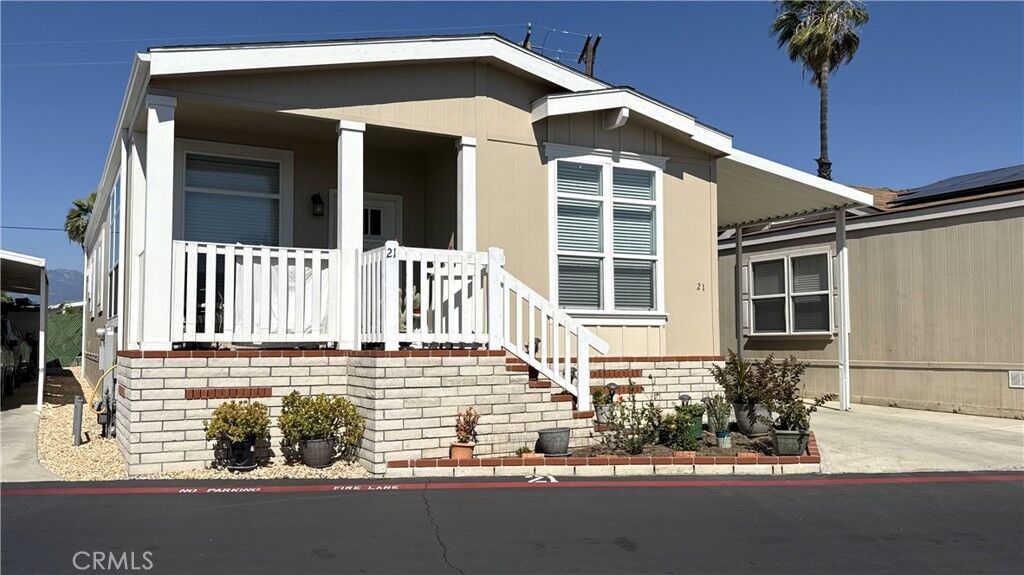 Property Photo:  1445 W Florida Avenue 21  CA 92543 