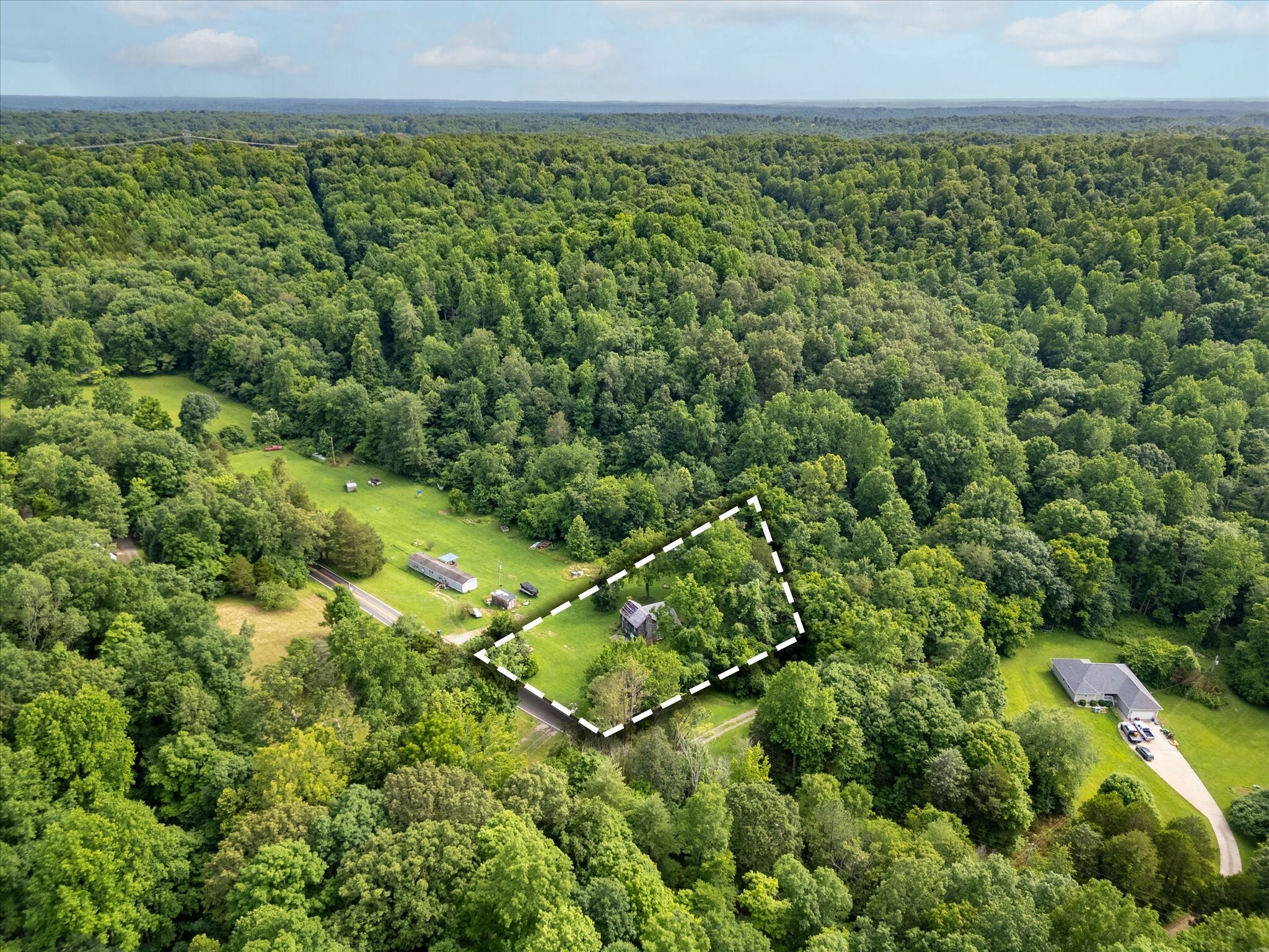 Property Photo:  3862 Wickham Rd  TN 37142 