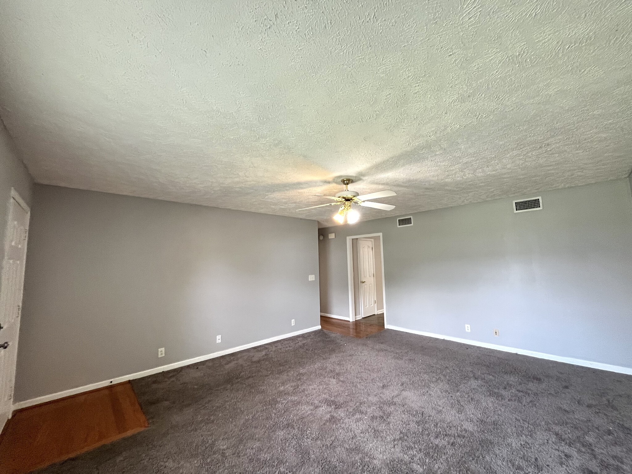 Property Photo: 3001 Weybridge Dr TN 37128