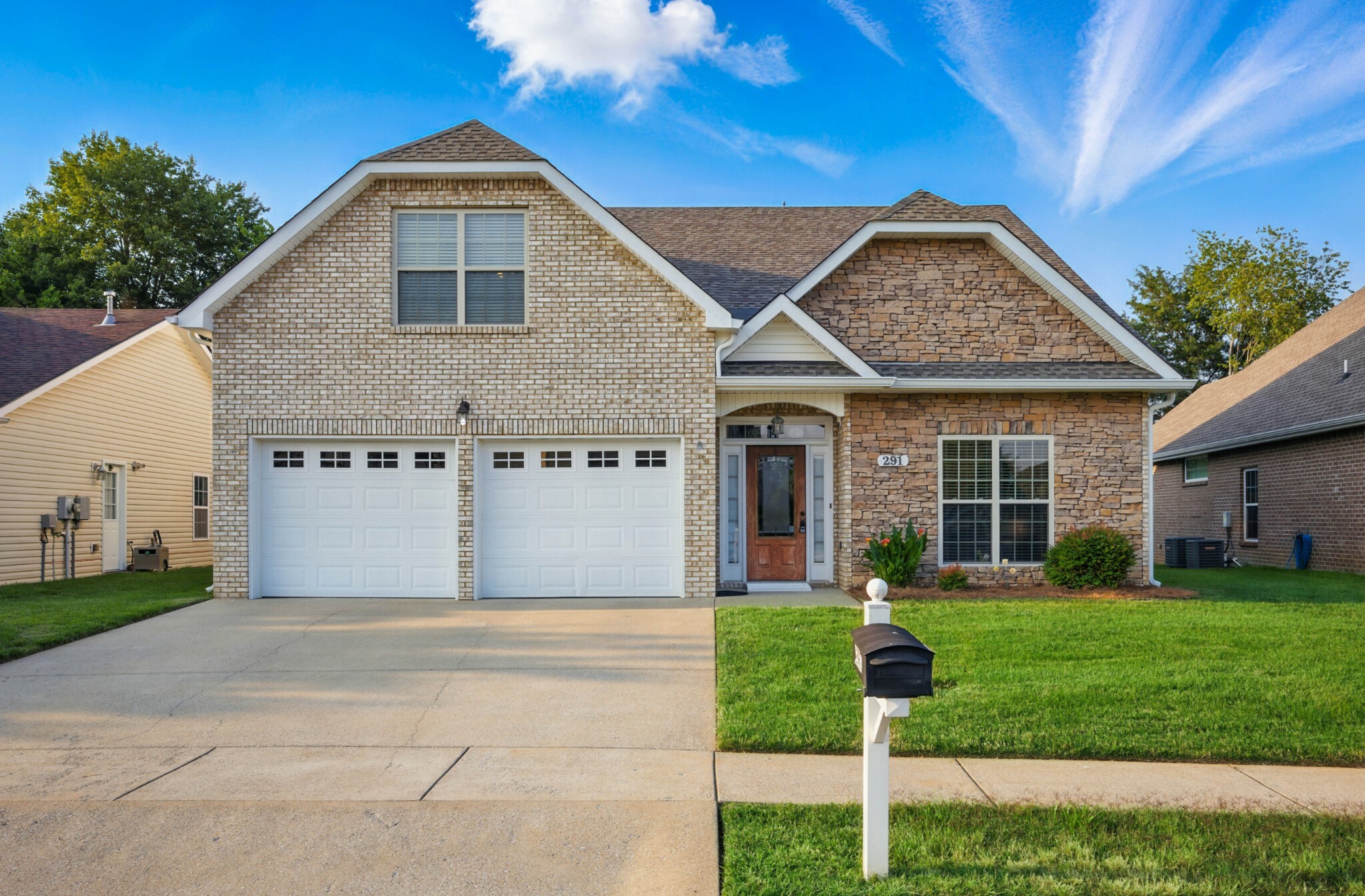 Property Photo: 291 Turnberry Cir TN 37043