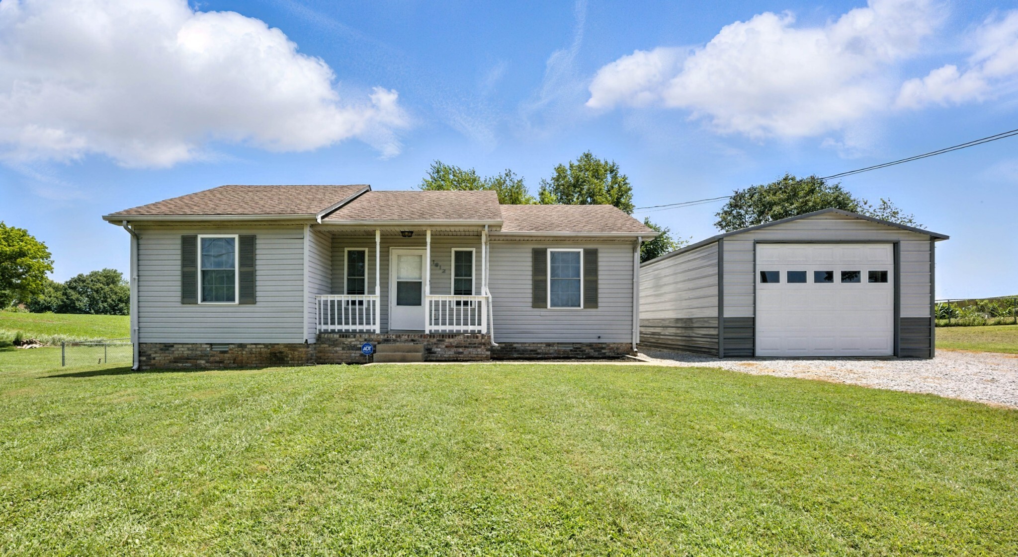 Property Photo:  1812 Carneal Ln  KY 42262 